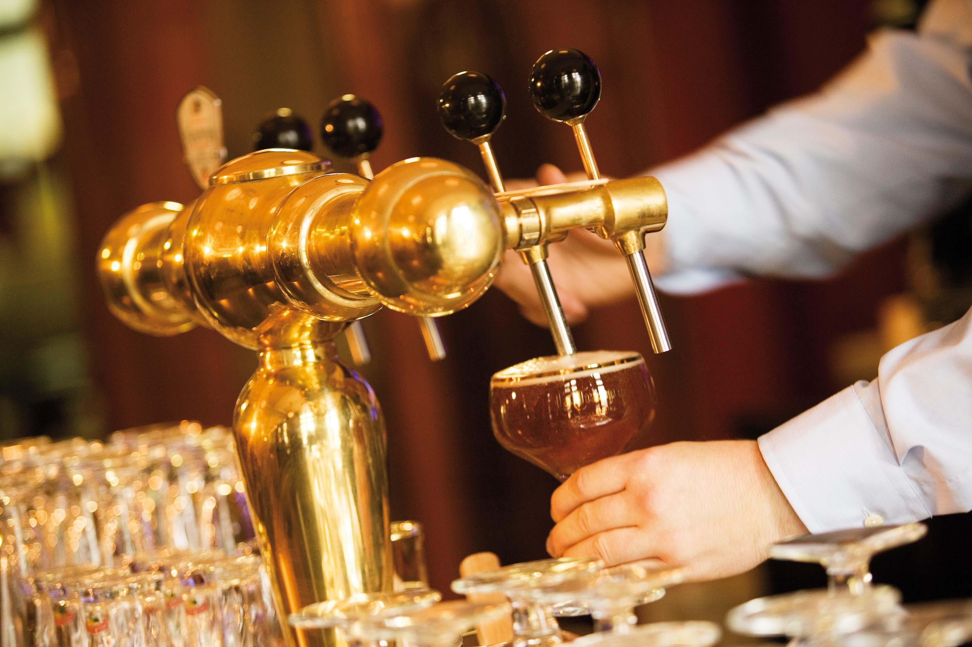 Grand Hotel Amrath Amszterdam Kültér fotó Beer tap